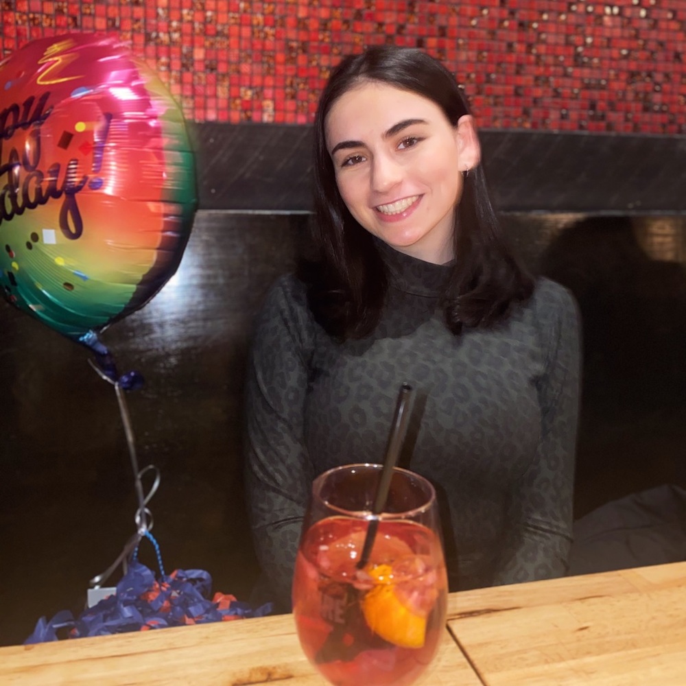 Meet your Posher, Christiana